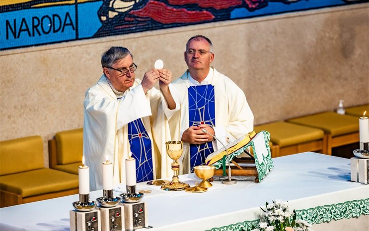 Mons. Brnić predvodio misno slavlje spomendana sv. Marije Magdalene u Karlovcu